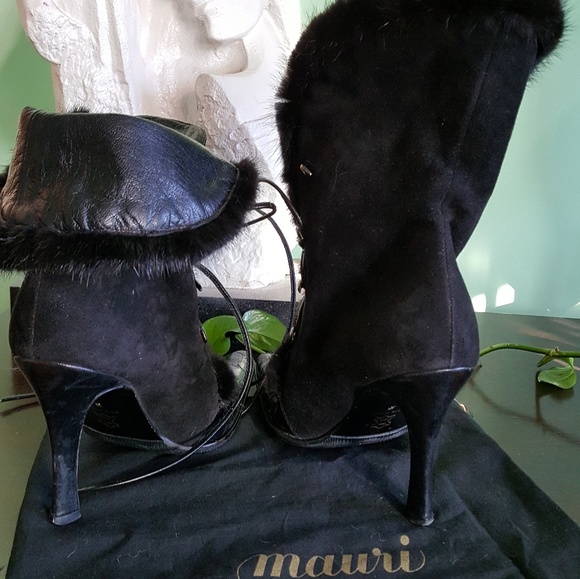 Mauri Booties - Picture 2 of 6